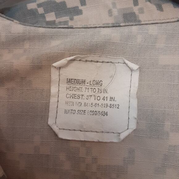 ACU US Army Combat Uniform Coat Size M Long 8415-01-519-8512 camouflage UCP - Picture 5 of 9